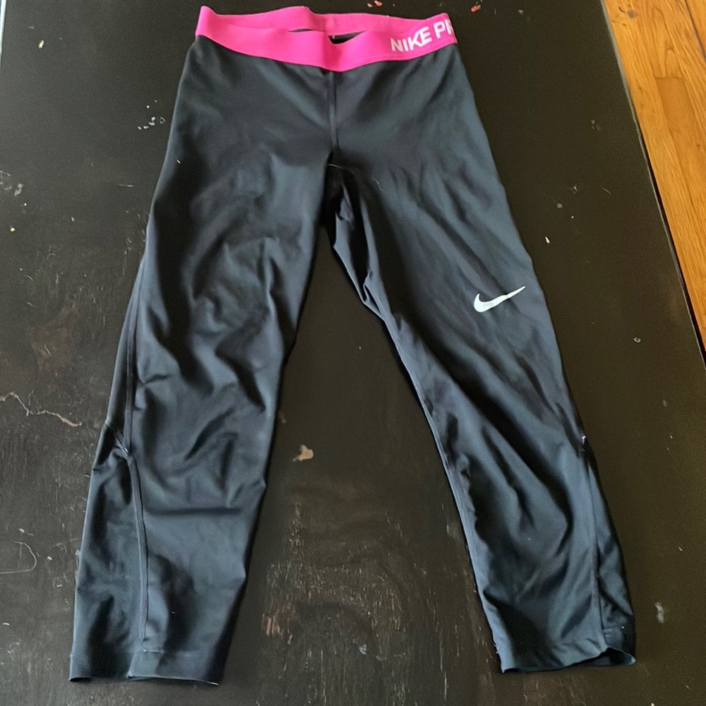 Small Nike sportswear leggings size S